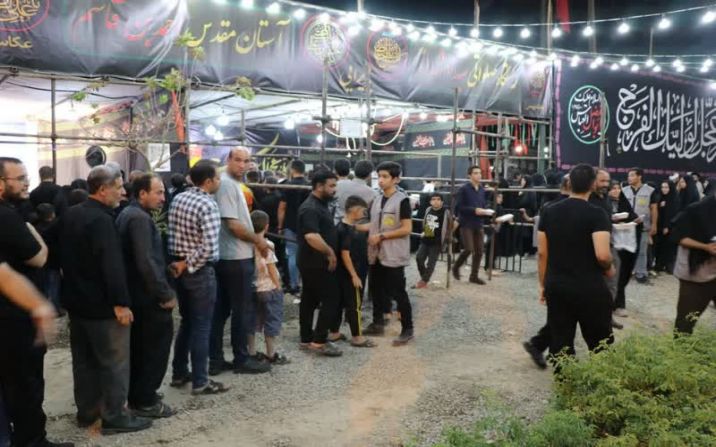 توزیع 425 هزار پرس غذا و اسکان 20 هزار مسافر در بقاع متبرکه قم توزیع 425 هزار پرس غذا و اسکان 20 هزار مسافر در بقاع متبرکه قم
